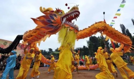 吃瓜舞龙搞笑视频,欢乐搞笑视频，带你领略传统与现代的碰撞