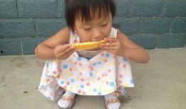 小孩吃瓜太厉害了,孩子吃瓜成瘾，揭秘瓜果的魅力与挑战