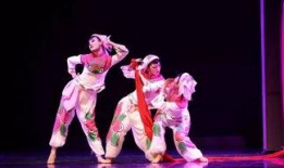 吃瓜大学舞蹈视频,青春活力，舞动校园